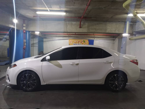 Imagen 3 de 9 de Toyota Corolla