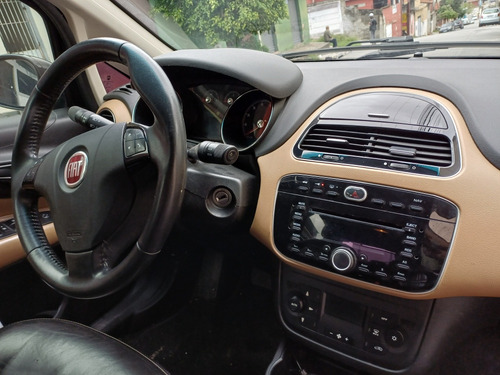 Fiat Linea 1.8 16v Absolute Flex Dualogic 4p