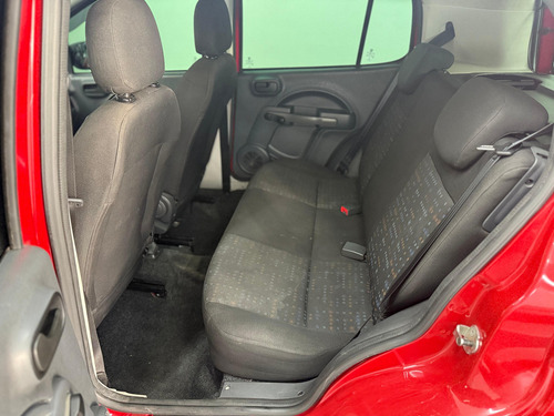 Fiat Uno Uno Vivace 1.0 8V (Flex) 4p