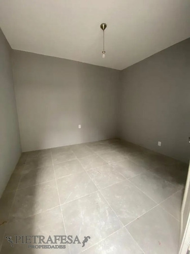 Imagen 5 de 6 de Apartamento En Venta 3 Dormitorios 1 Baño-pernas-unión