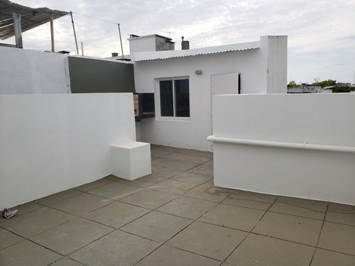 Casa En Planta Alta 2 Dormitorios