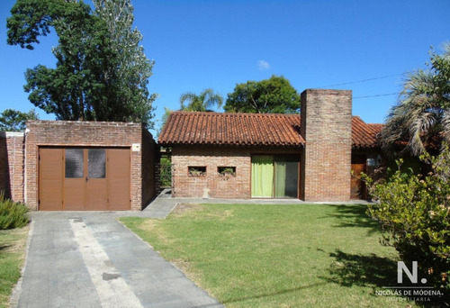 Vende Casa De 3 Dormitorios En Pinares, Punta Del Este 