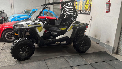 Imagen 2 de 4 de Polaris Rzr 900