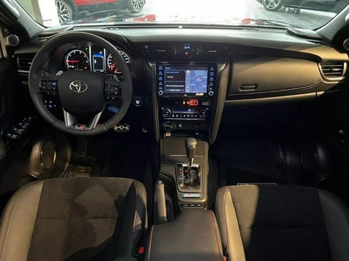 Toyota SW4 2.8 Gr-S 7L 4X4 Tdi Aut. 5P