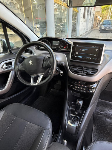 Peugeot 208 1.6 Feline Tiptronic