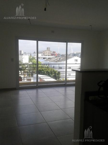 Imagen 3 de 11 de Departamento - Moron
