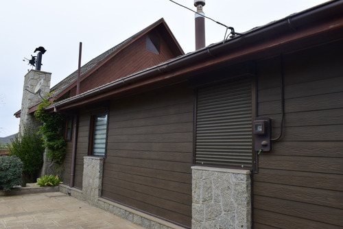 Vende Hermosa Y Acogedora Casa Con Maravillosa Vista Al Mar