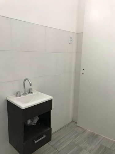 Imagen 5 de 9 de Tipo Casa De 3 Ambientes Con Patio Totalmente Reciclado