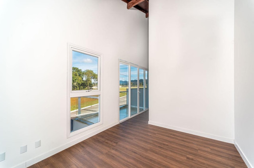 Imagem 3 de 13 de Casa Condomínio Caledônia - 0000046