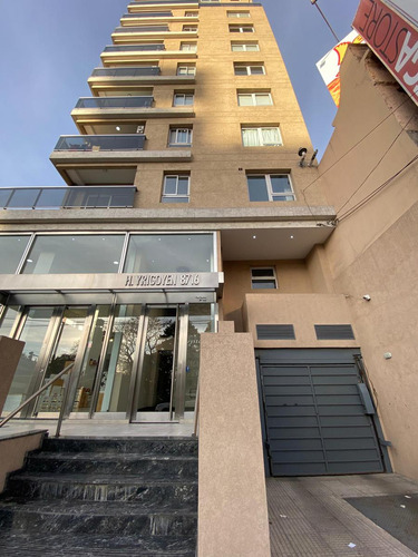 Departamento De 3 Amb. En Alquiler, Amenities, Cochera. Torre Crystal. L De Zamora.