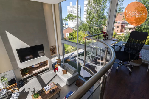 Casa En Venta Moderna De Construccion Tradicional, Cerca Del Mar.