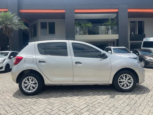 Renault Sandero 1.6 Authentique / Life