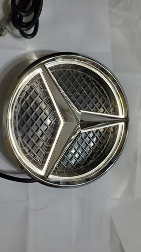 Imagen 2 de 7 de Mercedes Benz Emblema Logo Led Mascara A B C Cl E Gla Slk Sl