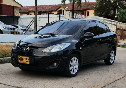 Mazda 2 Sedán 1.5 Aut. 2011