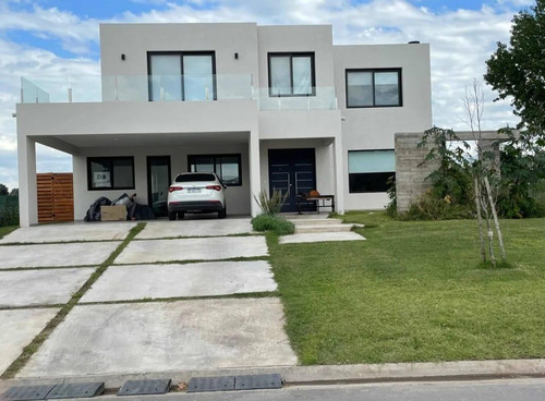 Imagen 3 de 29 de Susana Aravena Propiedades Casa - Pilara Barrio La Calesa