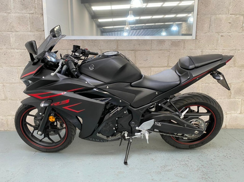 Yamaha R3 2017