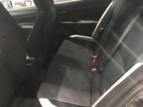 Imagen 11 de 12 de Nissan New Versa Advance Cvt