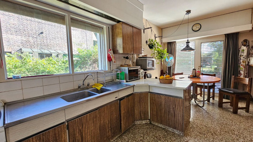 Casa En Venta En Luján