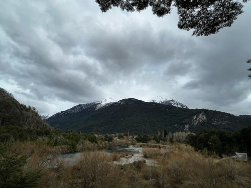 Terreno Con Casa A Orillas Del Rio Espolón A 2 Km Del Centro