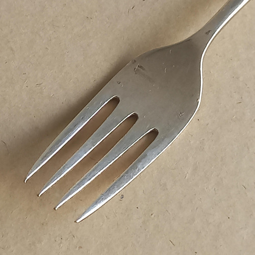 Pequeño Tenedor Inglés Plata Esterlina Juancito (Usado)