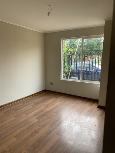 Linda Casa Dentro De Condominio