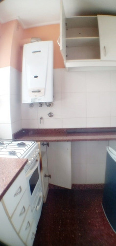 Imagen 10 de 19 de Departamento 2 Ambientes Lateral