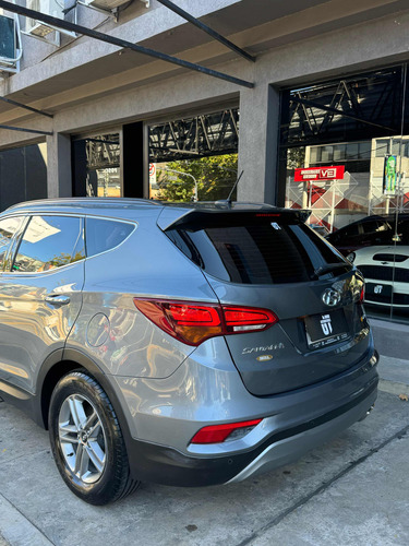 Hyundai Santa Fe 2.4 Premium 7as 6at 4wd