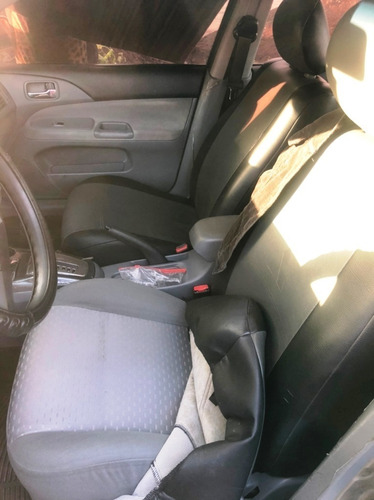 Imagen 5 de 9 de Mitsubishi Lancer Glx 2012 1.6 Automático