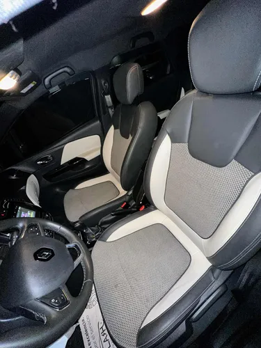Renault Captur 2.0 Intens Automática