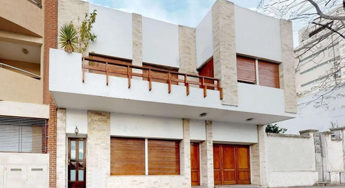 Casa Venta 3 Dormitorios 2 Baños 1 Terraza 2 Cocheras 165mts 2 Totales - La Plata
