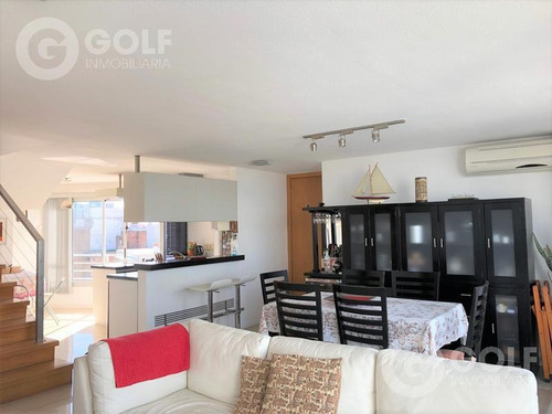 Vendo Penthouse Dúplex, 3 Dormitorios, 2 Baños, Garaje Para Un Auto, Malvín.