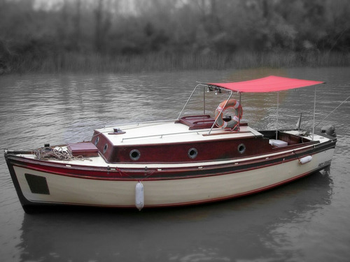 Crucero De Madera Y Fibra