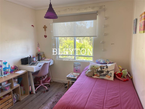 Casa En Venta En Los Almendros Reñaca