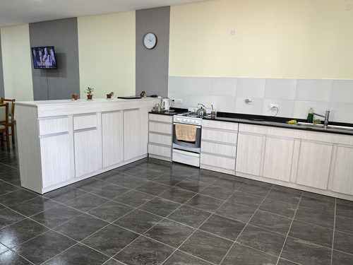Vendo Casa Con 4 Habitaciones En Herrera, Entre Ríos.