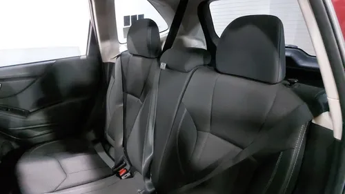 Subaru Forester 2.5 PREMIUM CVT 4WD