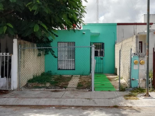 Imagen 2 de 15 de Casa En Venta En Playa Del Carmen.