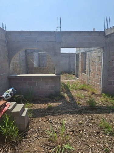 Terreno En Venta Con Construcción Avanzada En Berriozábal, Chiapas