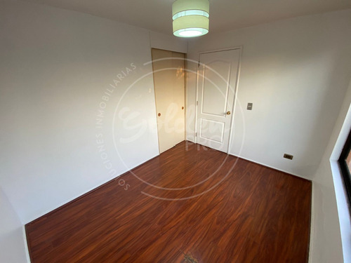 Casa 5 Dormitorios Condominio Jardines De La Viña La Florida