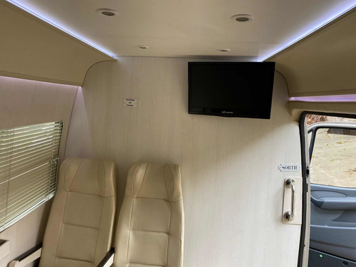 Imagem 13 de 15 de Sprinter 413 Super Luxo Jet Van ( Moto Home )