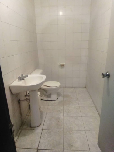 Imagen 16 de 18 de Galpon En Alquiler, Barrio Sucre, Barcelona