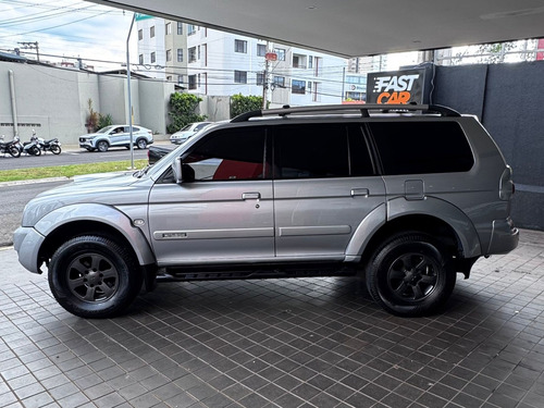 Mitsubishi Pajero Sport 3.5 HPE 4X4 V6 24V GASOLINA 4P AUTOMÁTICO