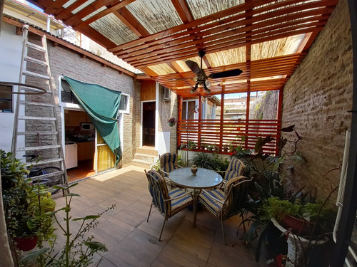 Ph En Venta Multifamiliar 4 Amb Mas 2 Departamentos En San Cristóbal. Apto Profesional.