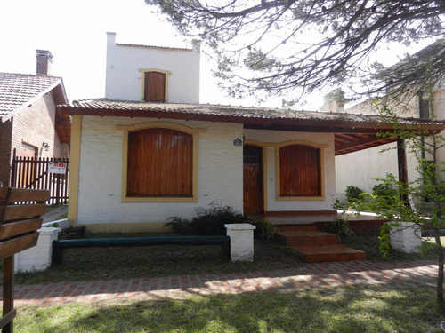 Imagen 5 de 14 de Casa / Chalet (no Duplex) Para 8 Personas La Lucila Del Mar