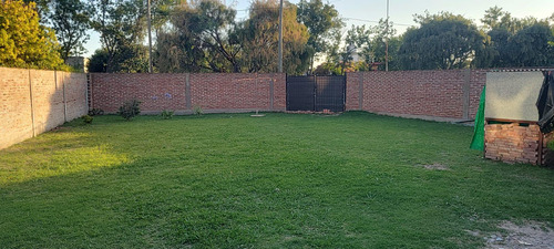 Casa En Venta - 3 Dormitorios 2 Baños - Cocheras - 442mts2 - Coronel Brandsen