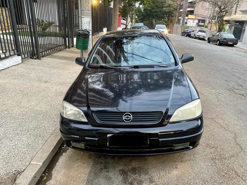 Imagem 1 de 4 de Chevrolet Astra 2002 2.0 8v Sunny 3p