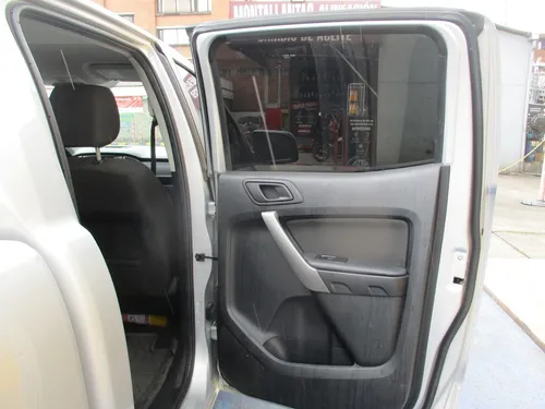 Ford Ranger 4x2 2500cc Mt Aa