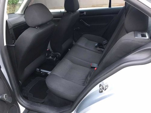 Imagen 12 de 14 de Volkswagen Jetta Clásico 2015 2.0 Cl Mt