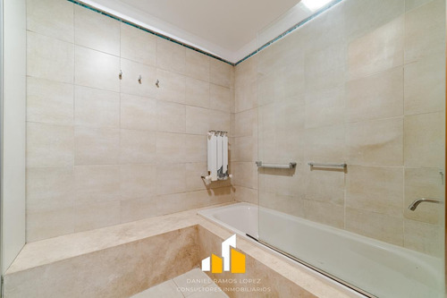 Imagen 16 de 29 de Importante Casa En Venta-lomas De La Carolina