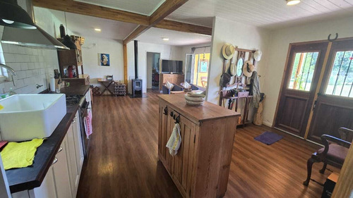 Casa Chalet En Venta En Comarca Del Sol, Exaltación De La Cruz, G.b.a. Zona Norte