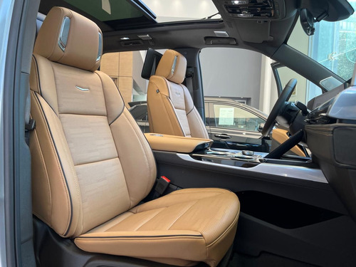 Cadillac Escalade 6.2 SUV Premium Luxury At